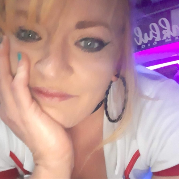 Meet your Posher, Samantha leigh-ann - Picture 8 of 16